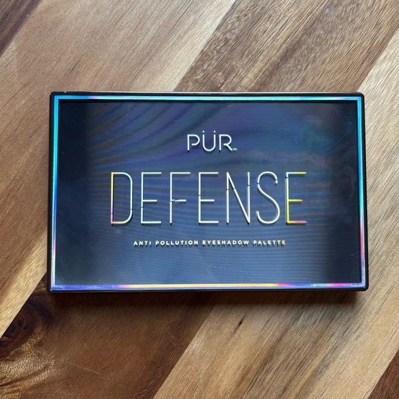 Pur Defense Eyeshadow Palette - Picture 2 of 3